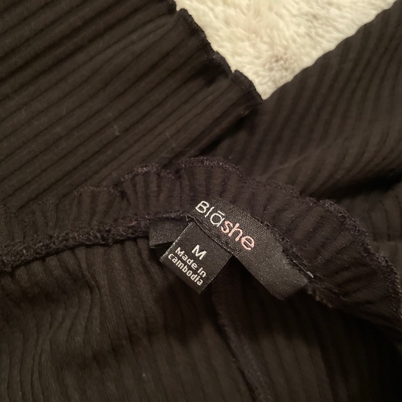 Black dress - Picture 5 of 5